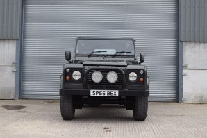 Land Rover Defender 90 TD5 County