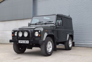 Land Rover Defender 90 TD5 County