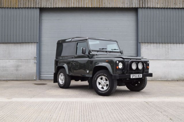 Land Rover Defender 90 TD5 County